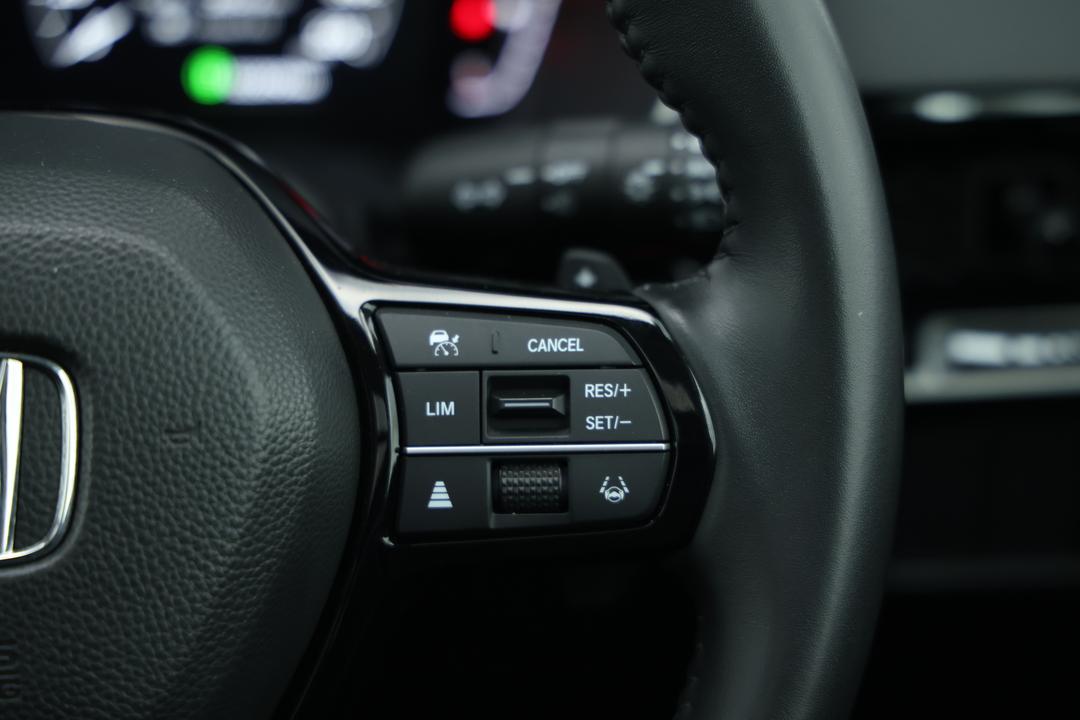 2023 Honda CR-V Vti Lx (AWD) 5 Seats, Automatic, 22050 km, Cruise Control