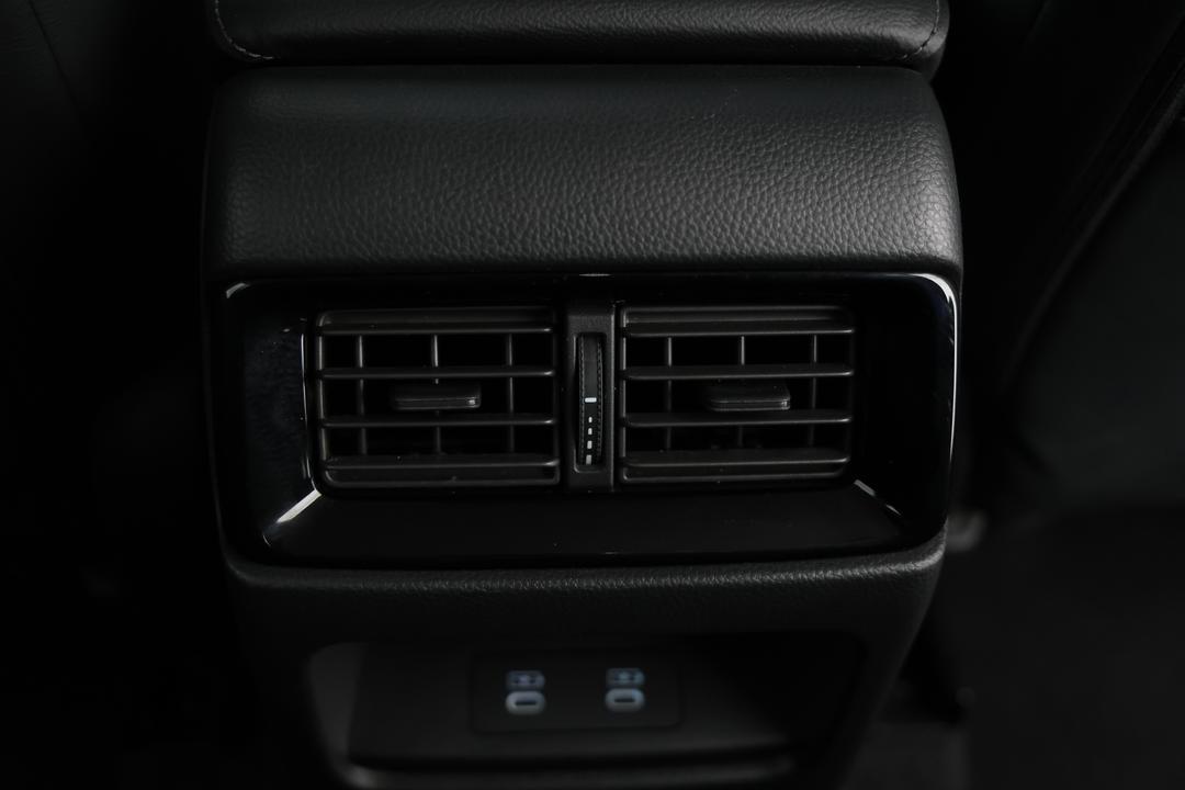 2023 Honda CR-V Vti Lx (AWD) 5 Seats, Automatic, 22050 km, Third Row Seats
