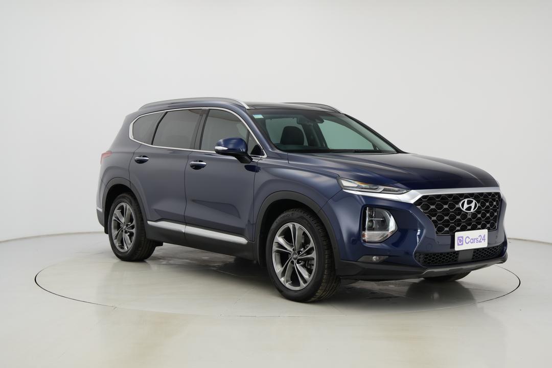 2018 Hyundai Santa Fe Highlander Crdi (4x4), Automatic, 83738 km, Right Front Diagonal (45- Degree) View