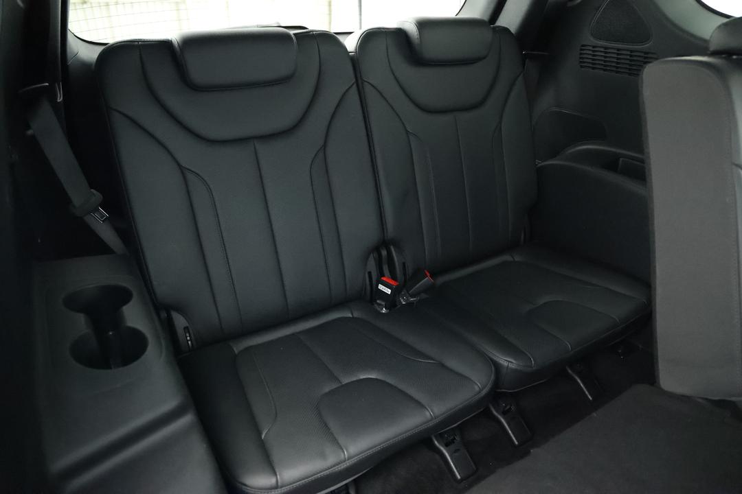 2018 Hyundai Santa Fe Highlander Crdi (4x4), Automatic, 83738 km, Third Row Seats