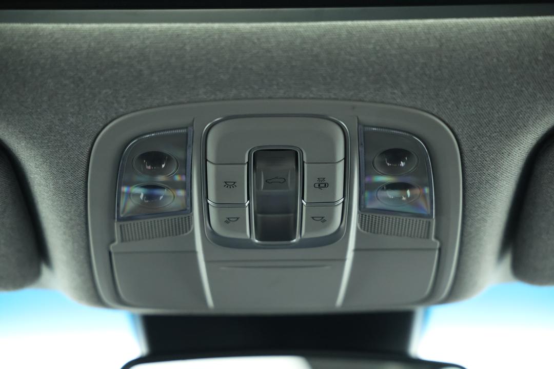 2018 Hyundai Santa Fe Highlander Crdi (4x4), Automatic, 83738 km, On-Roof Controls/Sunglass holder