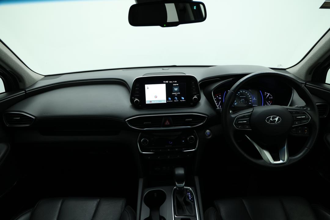 2018 Hyundai Santa Fe Highlander Crdi (4x4), Automatic, 83738 km, Dashboard View