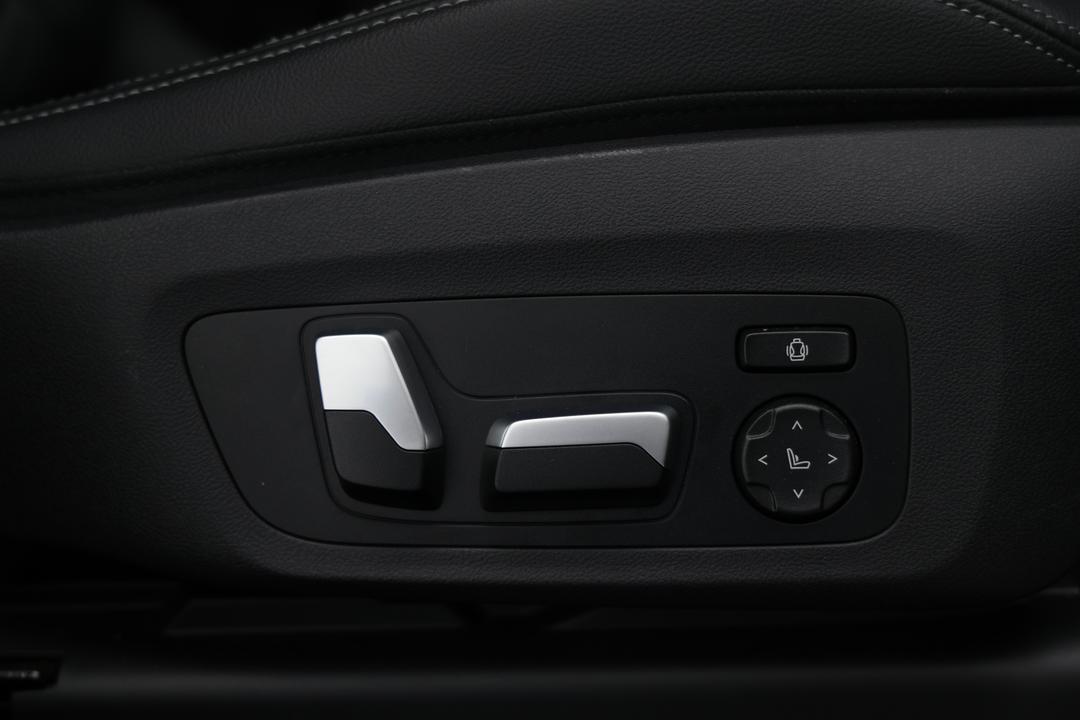 2021 BMW X3 xDrive30i M Sport, Automatic, 28610 km, Drivers Side Adjustment Panel