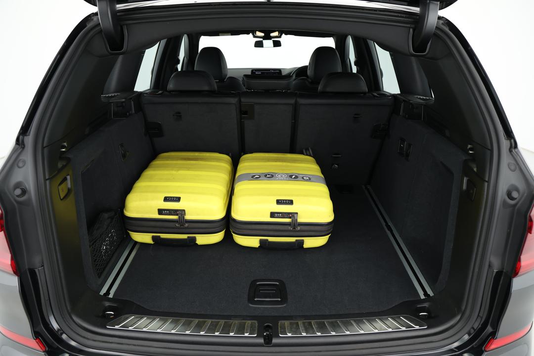 2021 BMW X3 xDrive30i M Sport, Automatic, 28610 km, Boot Inside View with Luggage