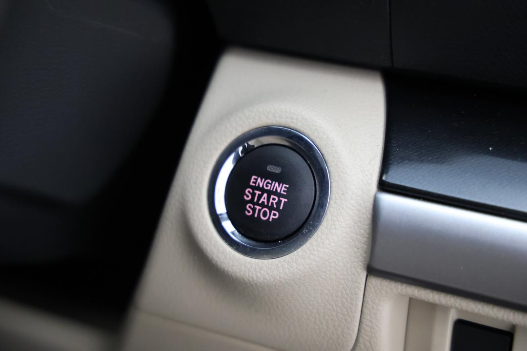 2015 Subaru Liberty 3.6r, Automatic, 114545 km, Keyless / Button Start