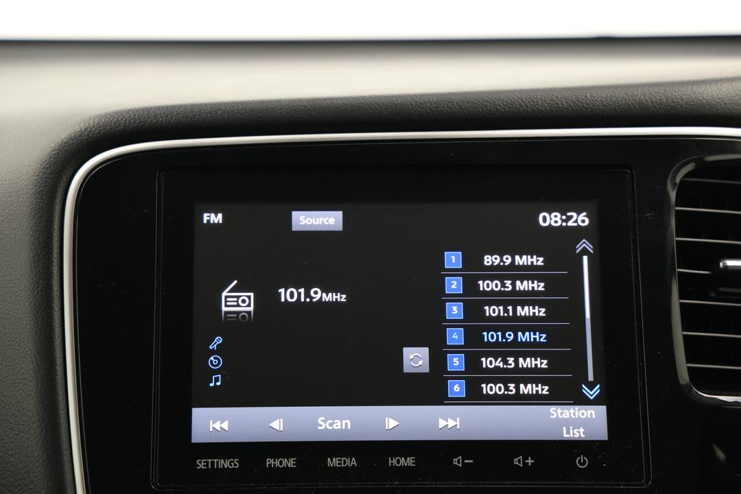 2019 Mitsubishi Outlander Es 7 Seat (AWD), Automatic, 87828 km, Infotainment System