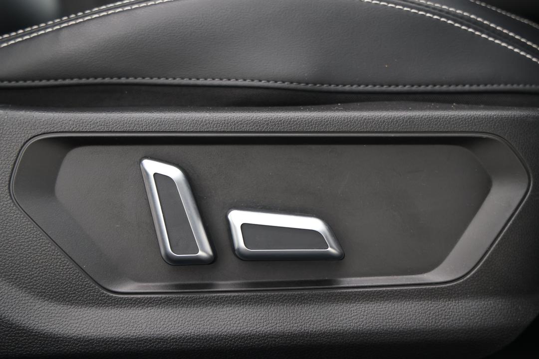 2021 GWM Haval Jolion Lux, Automatic, 76073 km, Drivers Side Adjustment Panel