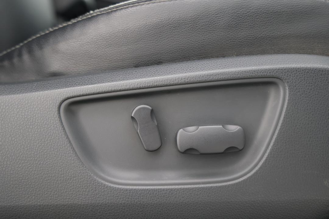 2019 Mitsubishi Pajero Sport Gls (4x4) 5 Seat, Automatic, 100078 km, Drivers Side Adjustment Panel