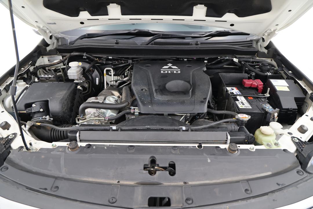 2019 Mitsubishi Pajero Sport Gls (4x4) 5 Seat, Automatic, 100078 km, Open Bonnet (Engine)