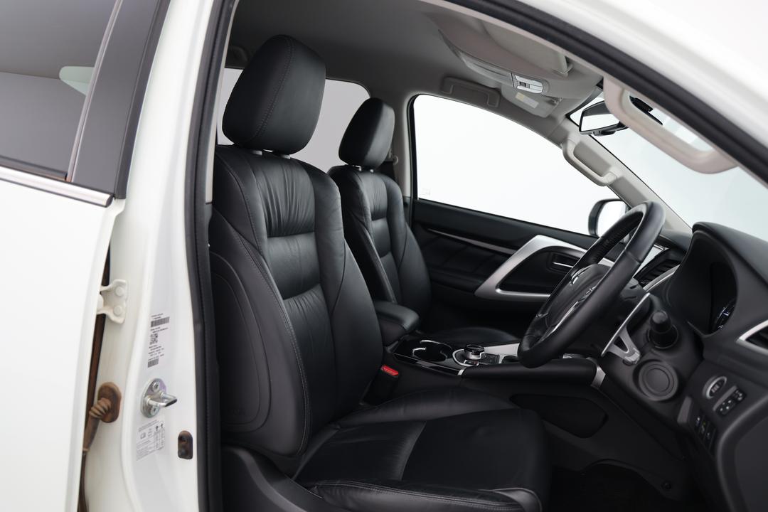 2019 Mitsubishi Pajero Sport Gls (4x4) 5 Seat, Automatic, 100078 km, Right Side Front Door Cabin View