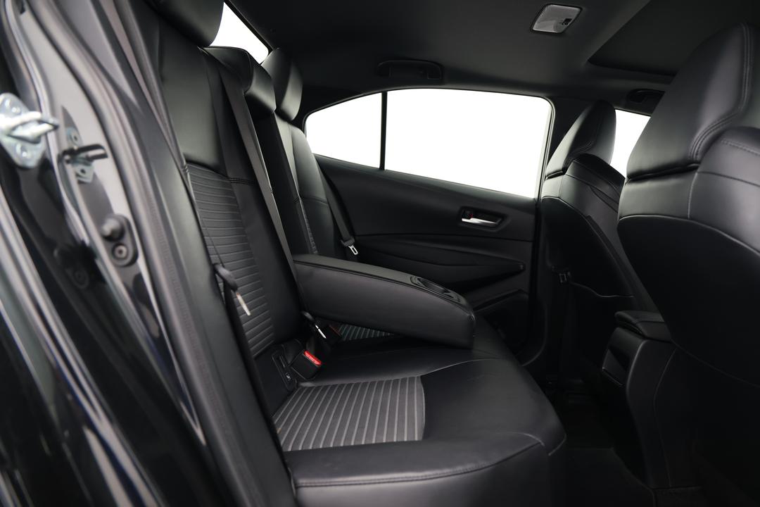 2020 Toyota Corolla Zr, Automatic, 43458 km, Right Side Rear Door Cabin View