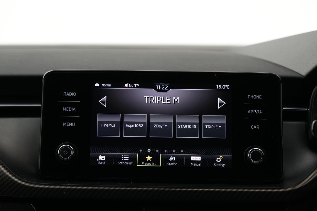 2021 SKODA Kamiq 110tsi Monte Carlo, Automatic, 75019 km, Steering Wheel Close-up