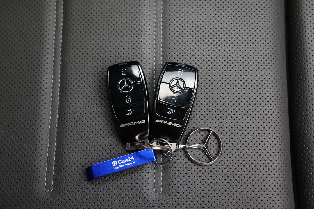 2021 Mercedes-amg GLA 35 4matic, Automatic, 46262 km, Pedals and Footmat