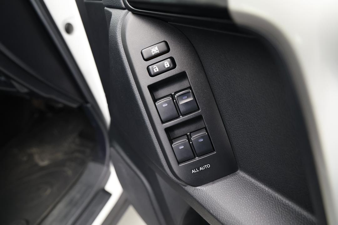 2019 Toyota Landcruiser Prado Gx (4x4), Automatic, 114238 km, Key Close-up