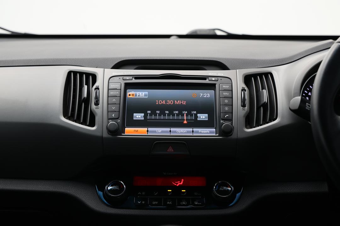 2014 Kia Sportage Sli (AWD), Automatic, 141245 km, Dashboard View