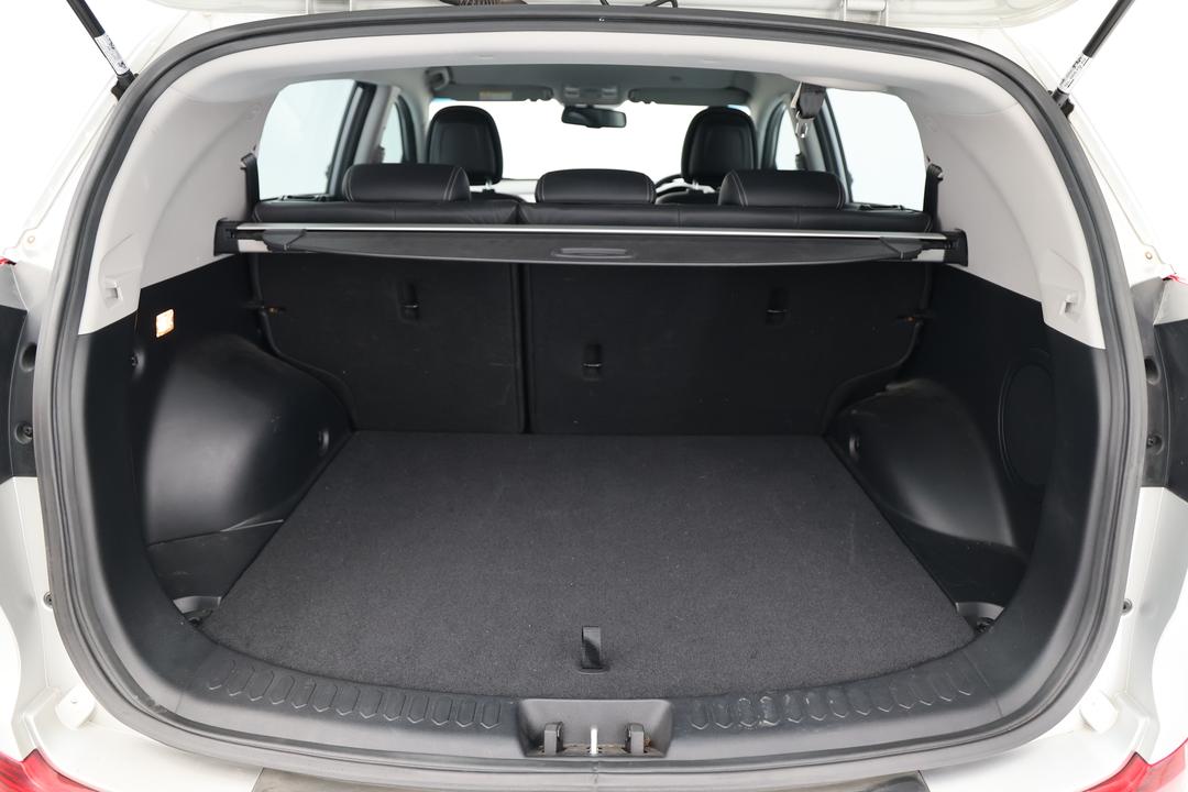2014 Kia Sportage Sli (AWD), Automatic, 141245 km, Boot Inside View
