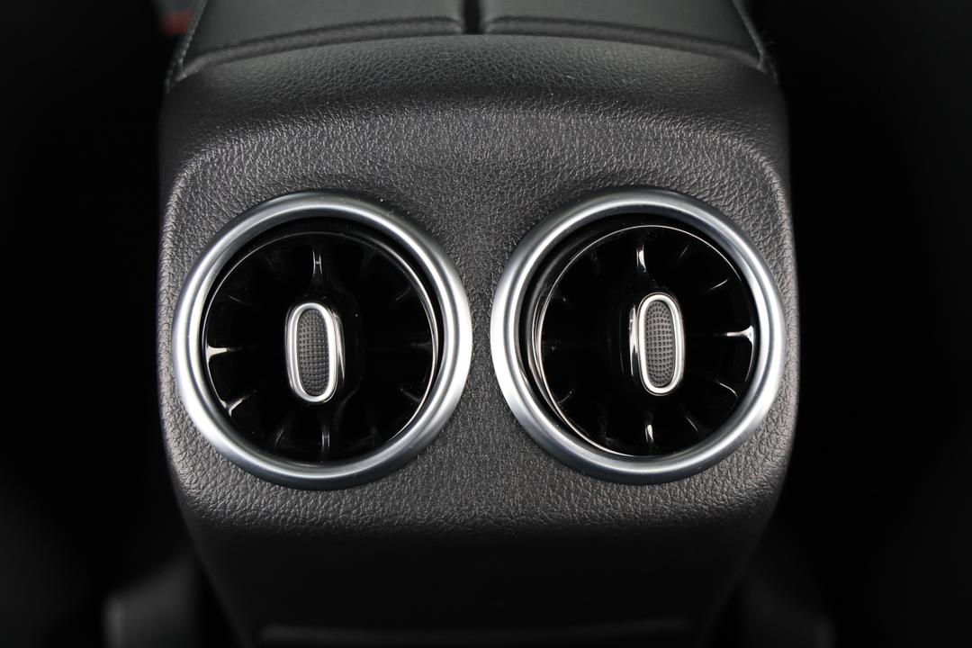 2021 Mercedes-amg A35 4matic, Automatic, 55730 km, Rear A/C Vent