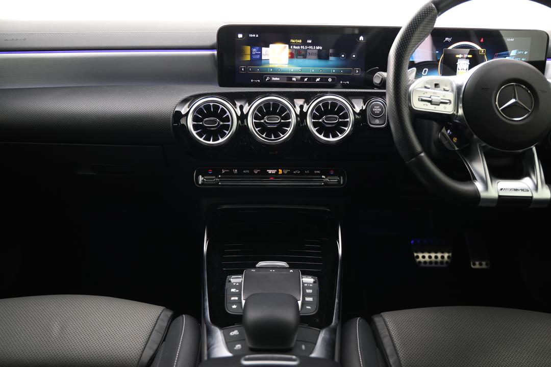 2021 Mercedes-amg A35 4matic, Automatic, 55730 km, Gear Lever 