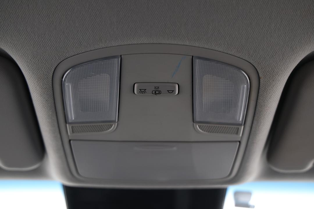 2017 Hyundai Kona Elite (FWD), Automatic, 90091 km, Drivers Side Adjustment Panel
