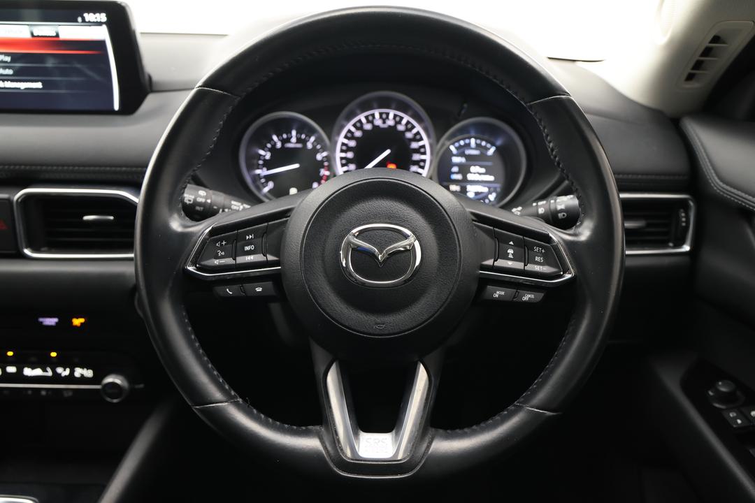 2021 Mazda CX-5 Maxx Sport (FWD), Automatic, 74279 km, Steering Wheel Close-up
