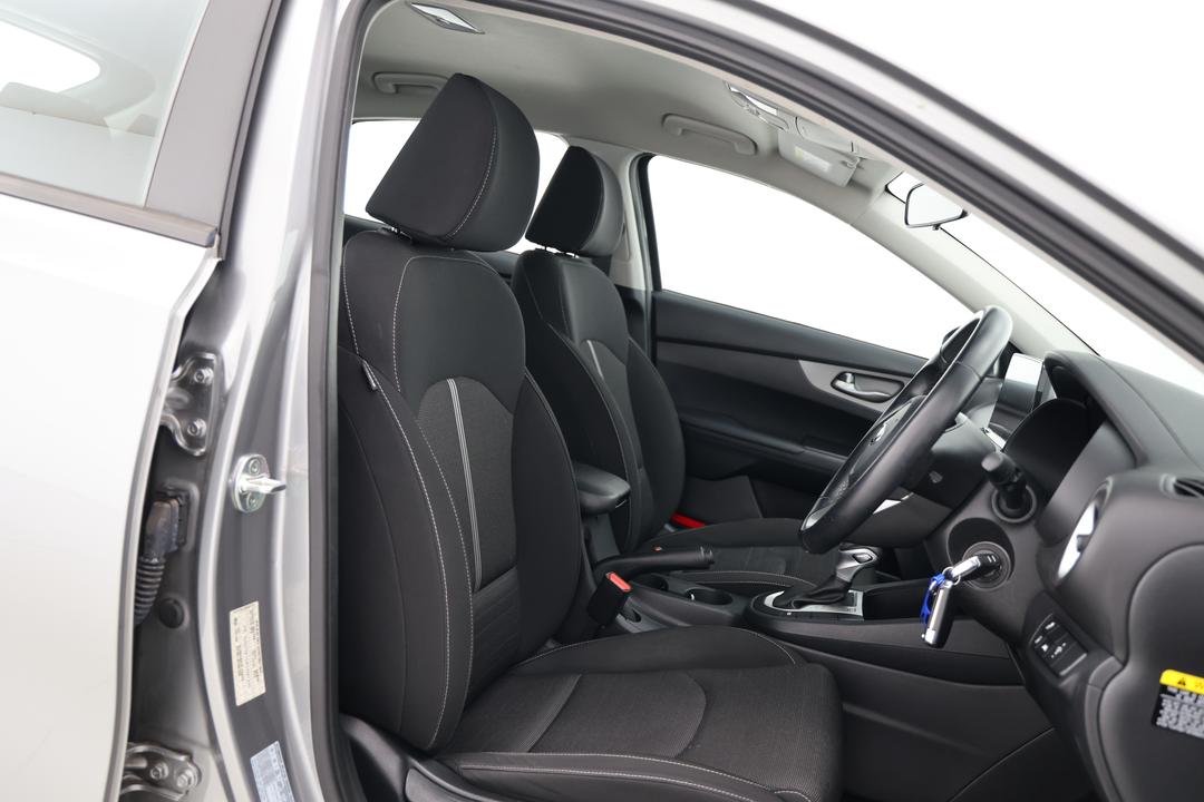 2020 Kia Cerato Sport Nav, Automatic, 34079 km, Right Side Front Door Cabin View