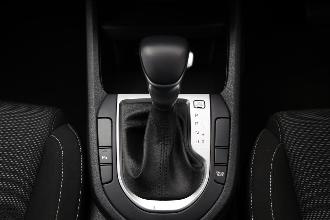 2020 Kia Cerato Sport Nav, Automatic, 34079 km, Gear Lever 