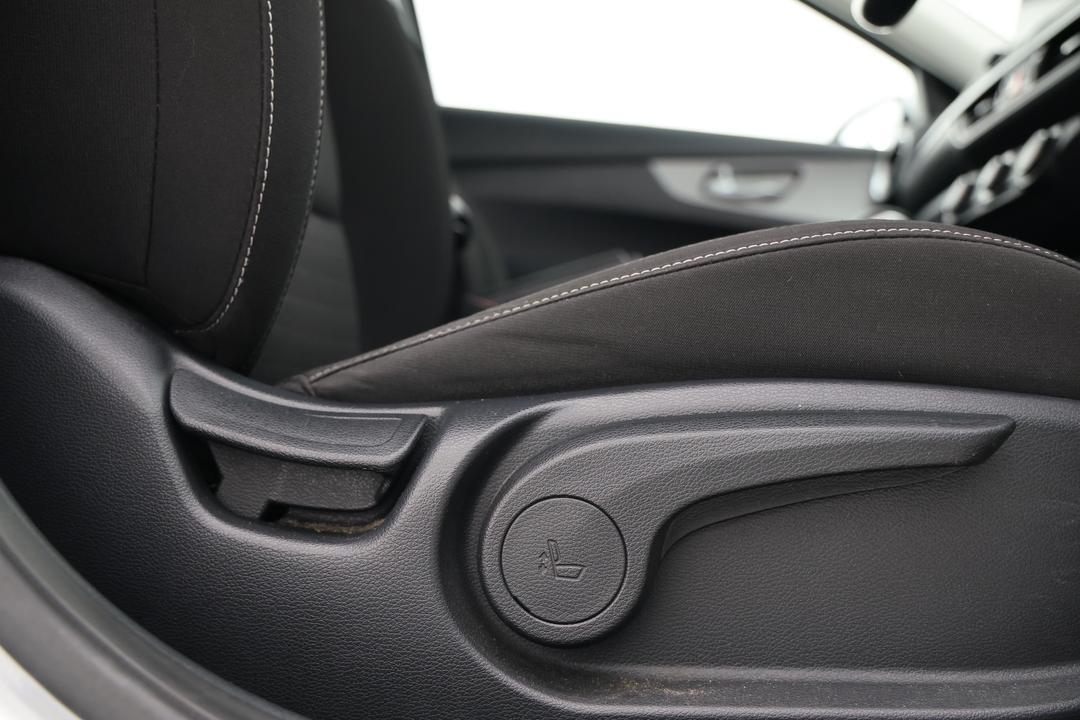 2020 Kia Cerato Sport Nav, Automatic, 34079 km, Drivers Side Adjustment Panel