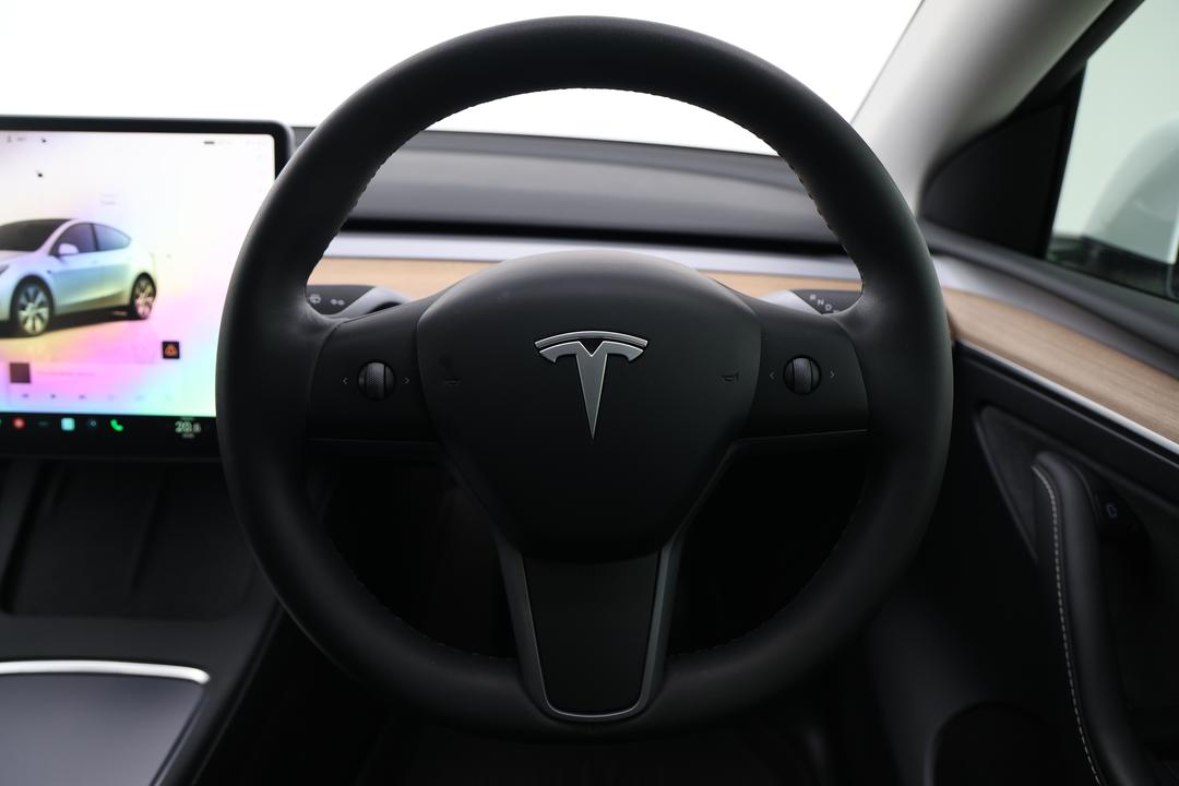 2022 Tesla Model Y Rear-wheel Drive, Automatic, 22517 km, Steering Wheel Close-up