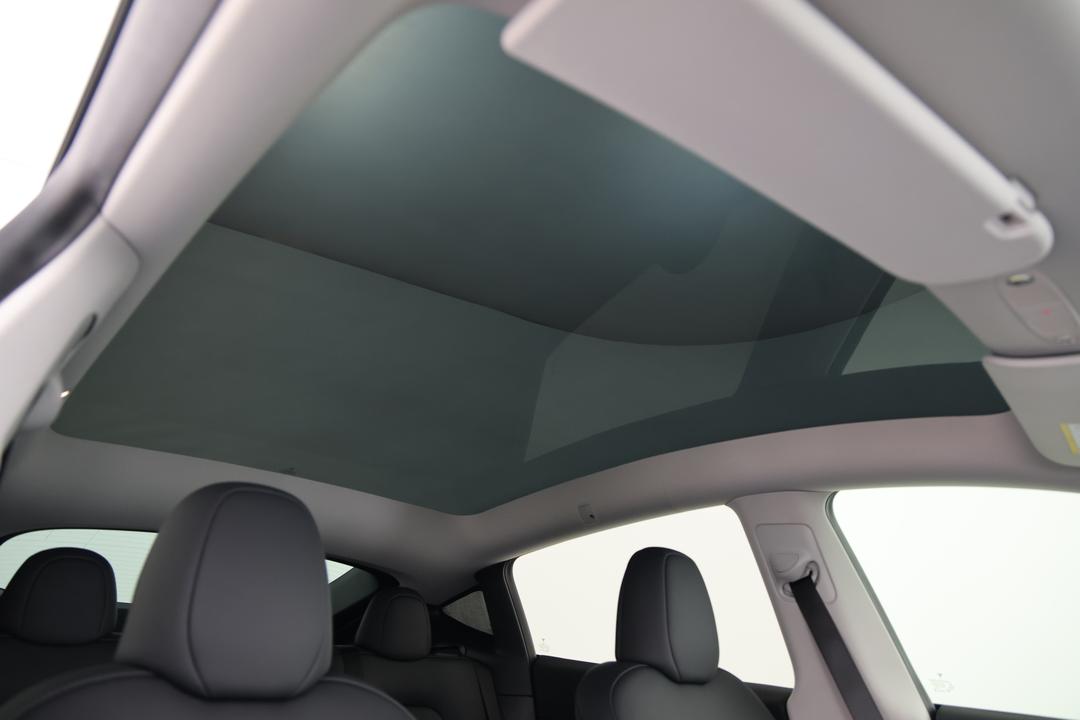 2022 Tesla Model Y Rear-wheel Drive, Automatic, 22517 km, Interior Sunroof/Moonroof
