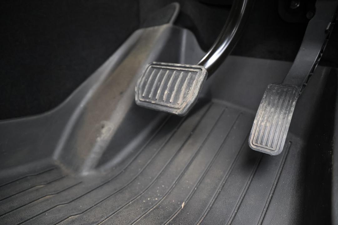 2022 Tesla Model Y Rear-wheel Drive, Automatic, 22517 km, Pedals and Footmat