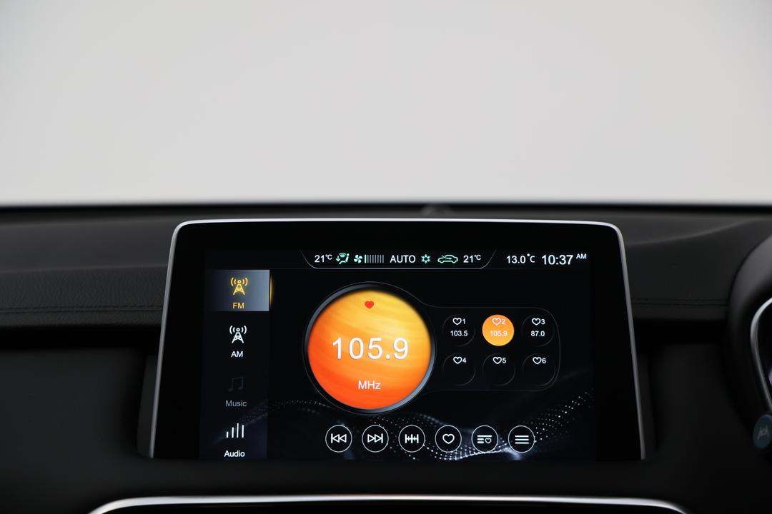 2022 MG HS Essence, Automatic, 13430 km, Infotainment System