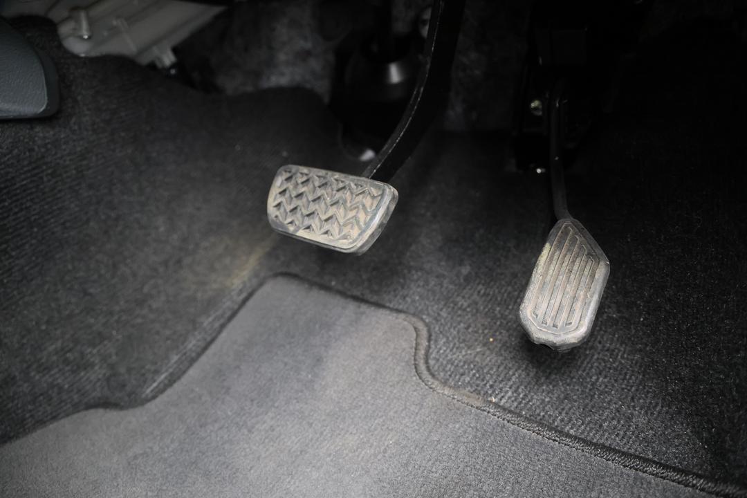 2019 Toyota Yaris Ascent, Automatic, 56670 km, Pedals and Footmat