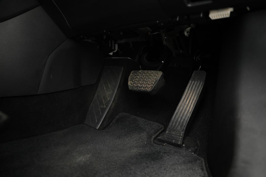 2022 Toyota RAV4 Gx (2WD) Hybrid, Automatic, 69044 km, Steering Wheel Close-up