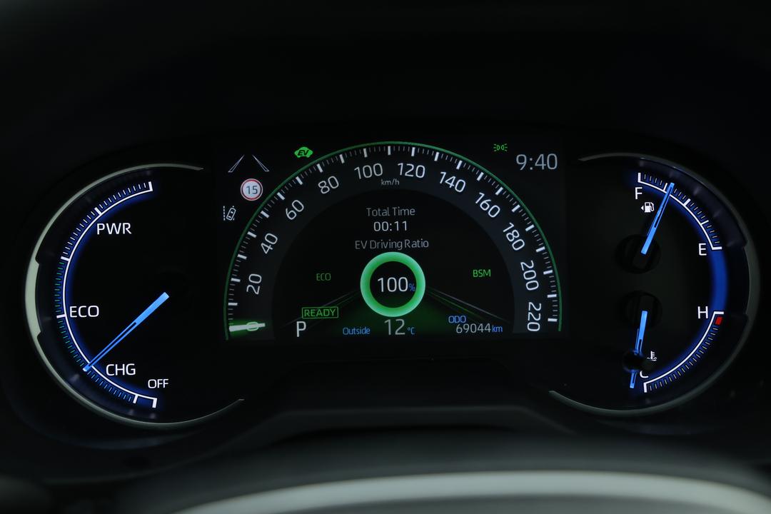 2022 Toyota RAV4 Gx (2WD) Hybrid, Automatic, 69044 km, Drivers Side Adjustment Panel