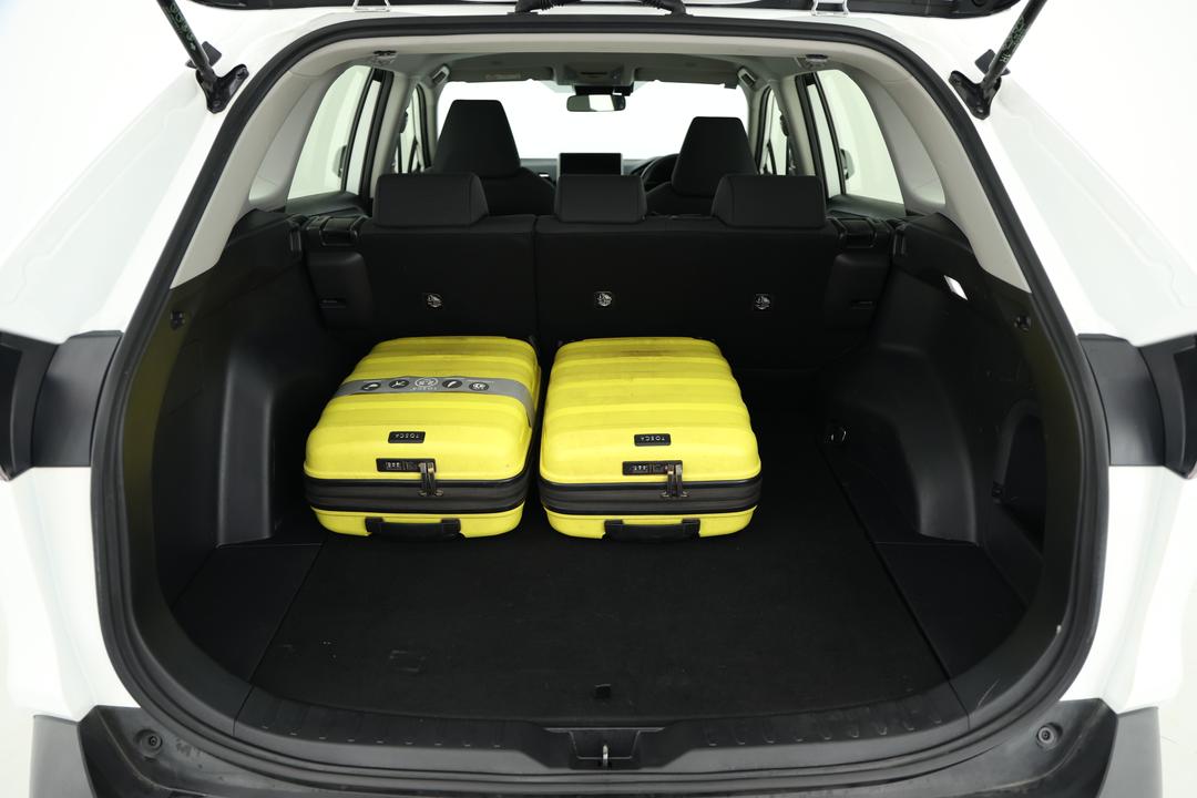 2022 Toyota RAV4 Gx (2WD) Hybrid, Automatic, 69044 km, Key Close-up