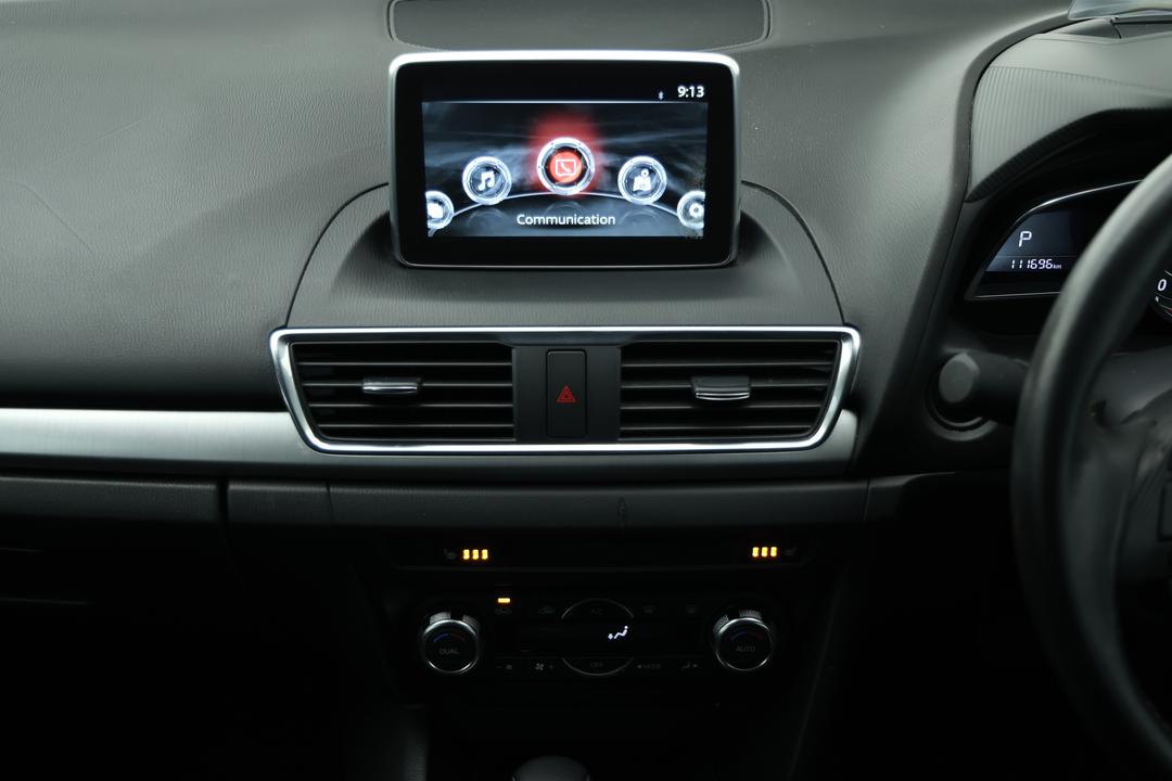 2015 Mazda Mazda3 Sp25 Gt, Automatic, 111696 km, Steering Wheel Close-up