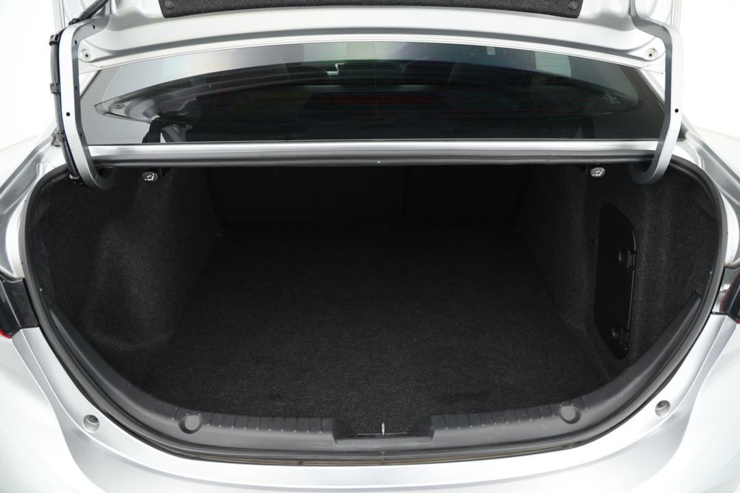2015 Mazda Mazda3 Sp25 Gt, Automatic, 111696 km, Boot Inside View