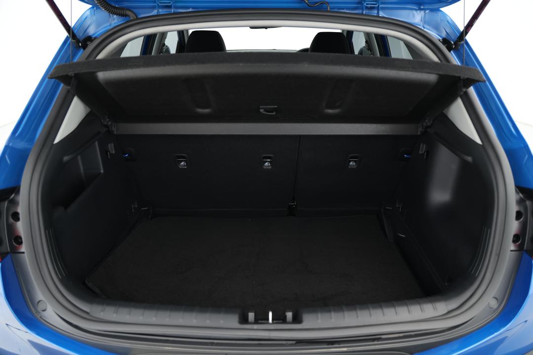 2023 Kia Stonic Sport, Automatic, 16826 km, Right Side Front Door Cabin View