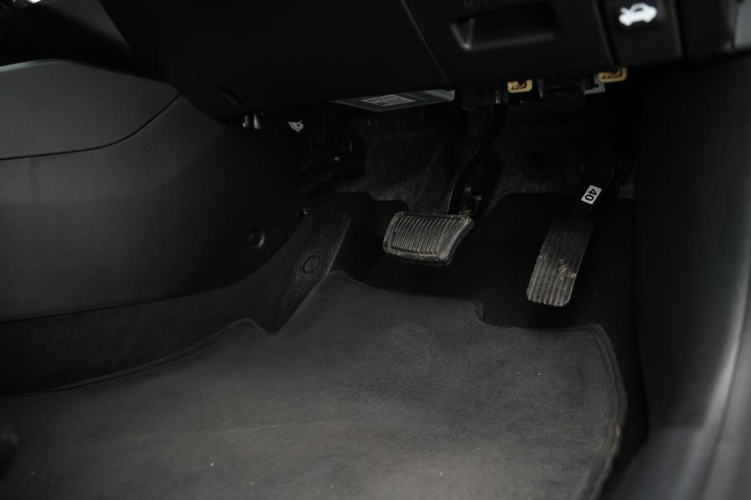 2023 Kia Stonic Sport, Automatic, 16826 km, Boot Inside View