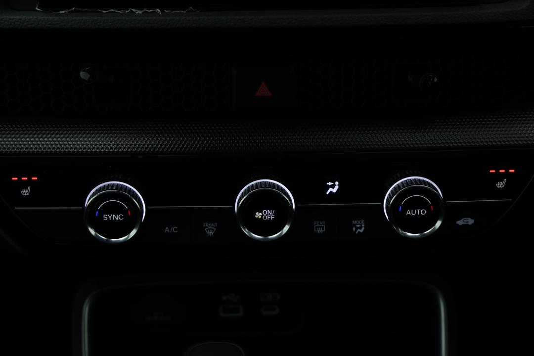 2023 Honda CR-V Vti L (AWD) 5 Seats, Automatic, 18932 km, Third Row Seats