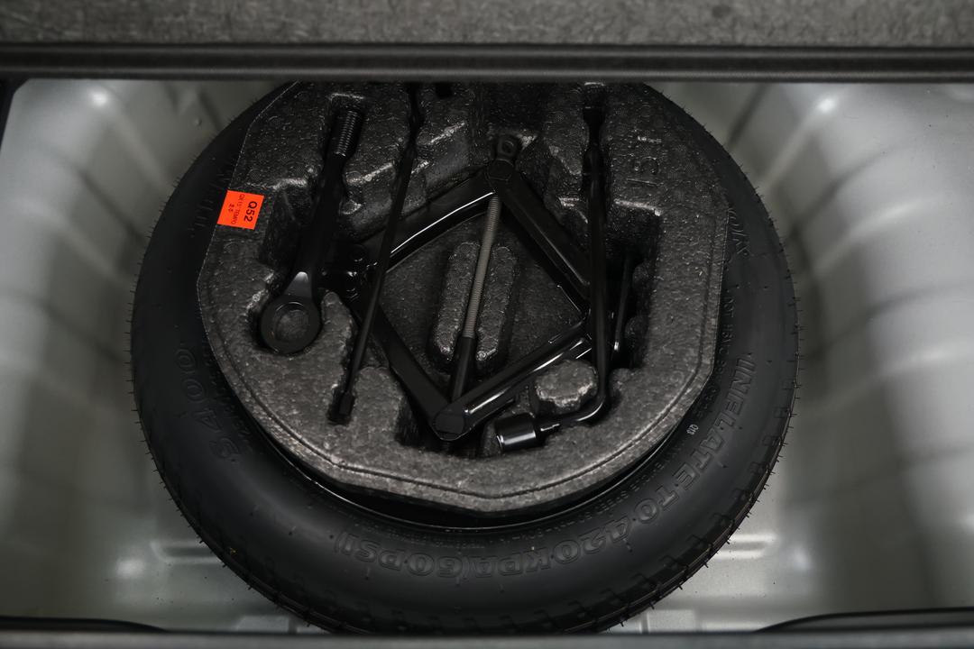 2025 Hyundai Venue Active, Automatic, 29219 km, Roof/Sunroof View