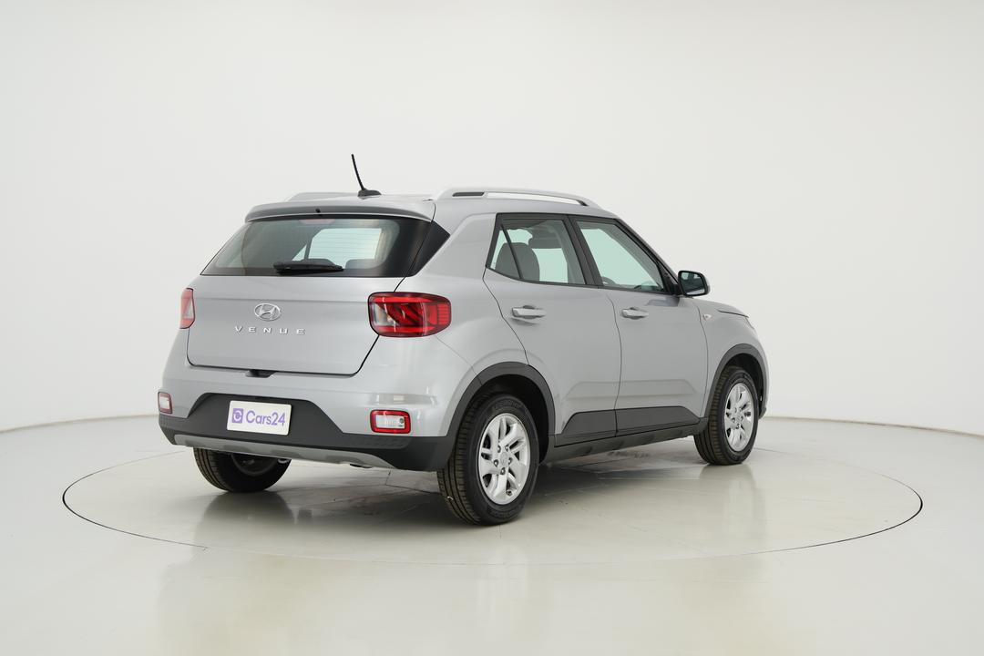 2025 Hyundai Venue Active, Automatic, 29219 km, Right Back Diagonal (45- Degree) View