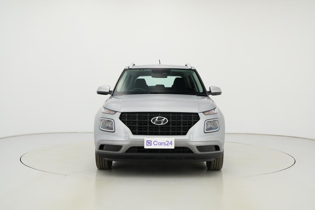 2025 Hyundai Venue Active, Automatic, 29219 km, Front View