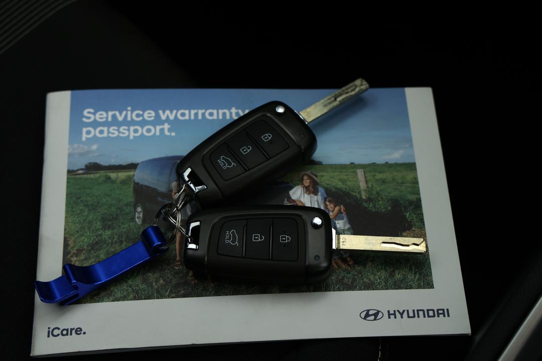 2025 Hyundai Venue Active, Automatic, 29219 km, Interior Sunroof/Moonroof