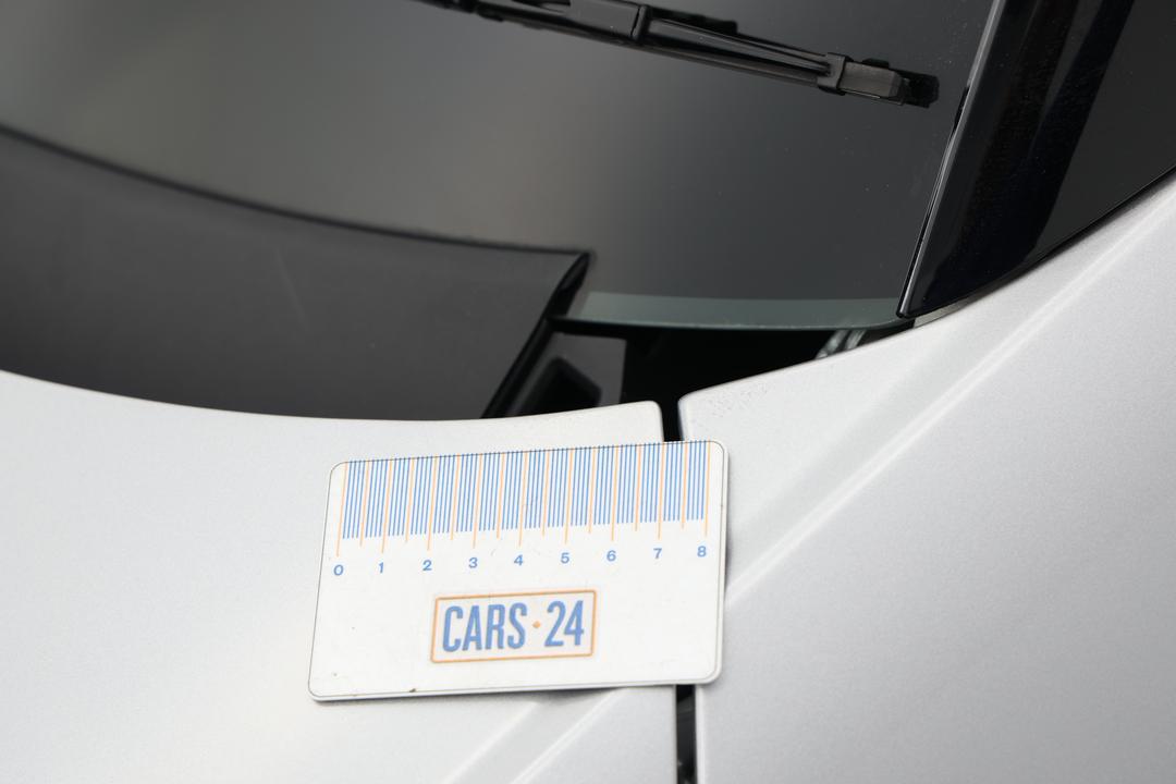 2025 Hyundai Venue Active, Automatic, 29219 km, Bonnet Fade