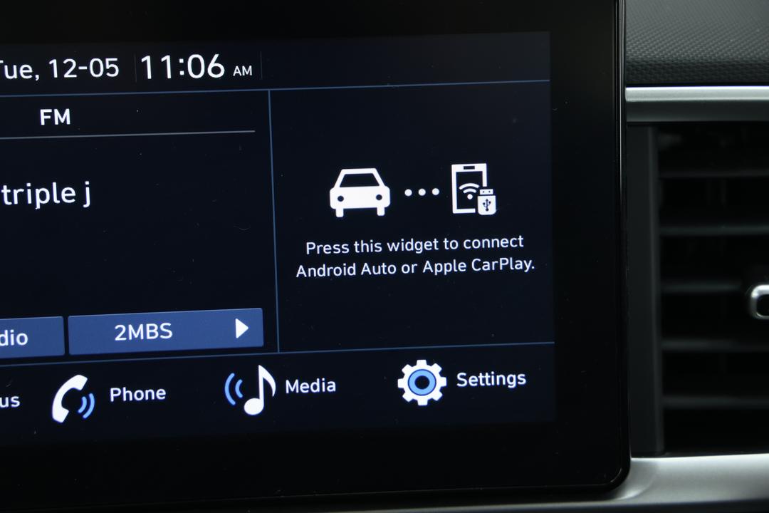 2025 Hyundai Venue Active, Automatic, 29219 km, Right Side Front Door Cabin View