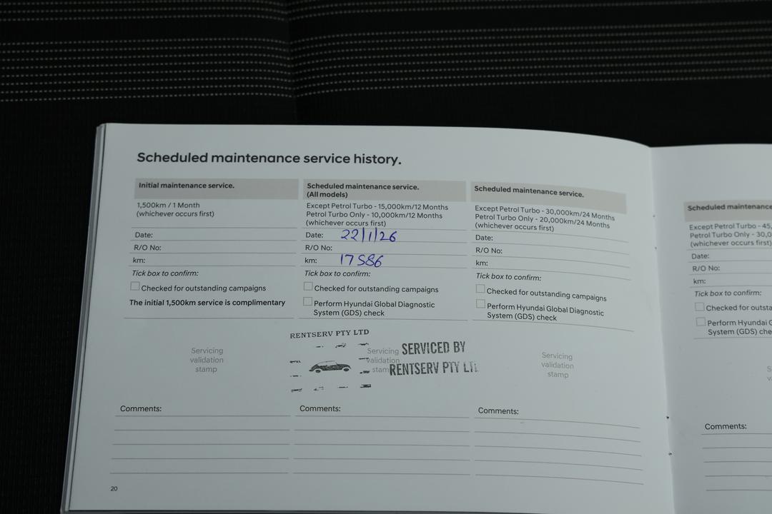 2025 Hyundai Venue Active, Automatic, 29219 km, Handbrake