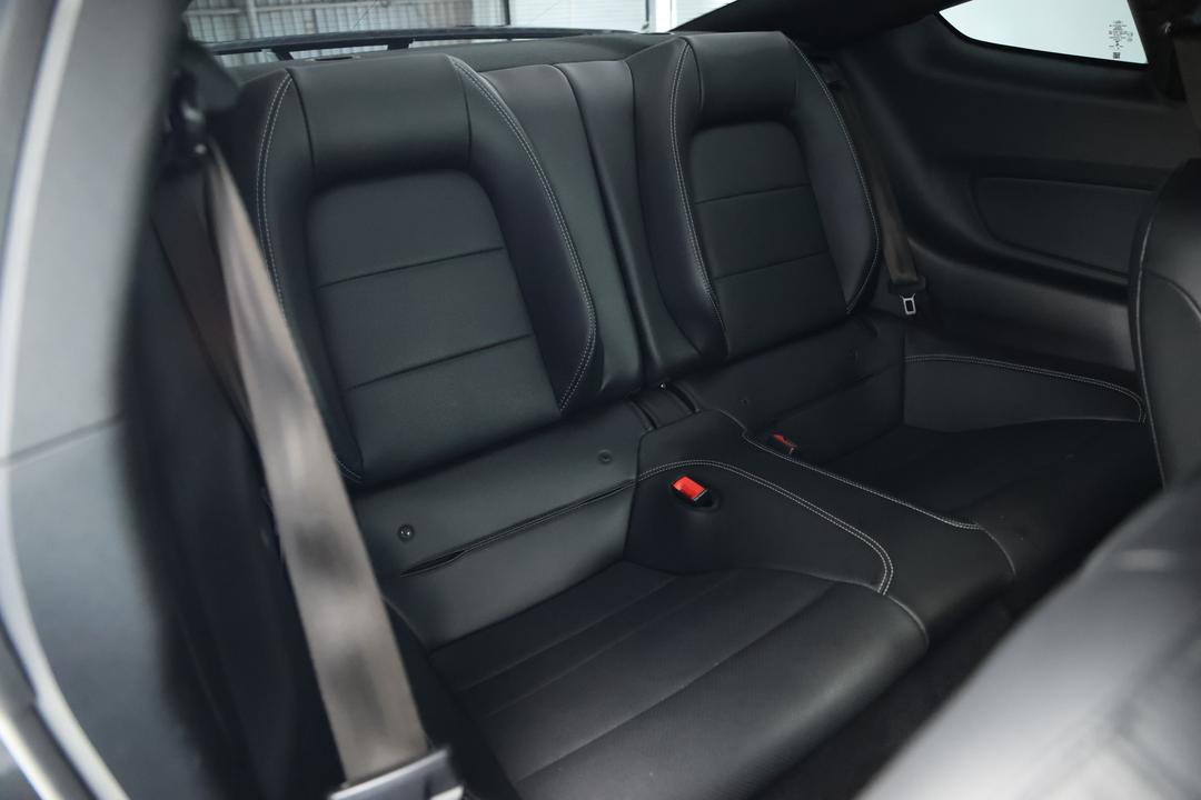 2020 Ford Mustang Gt 5.0 V8, Automatic, 47816 km, Boot Inside View