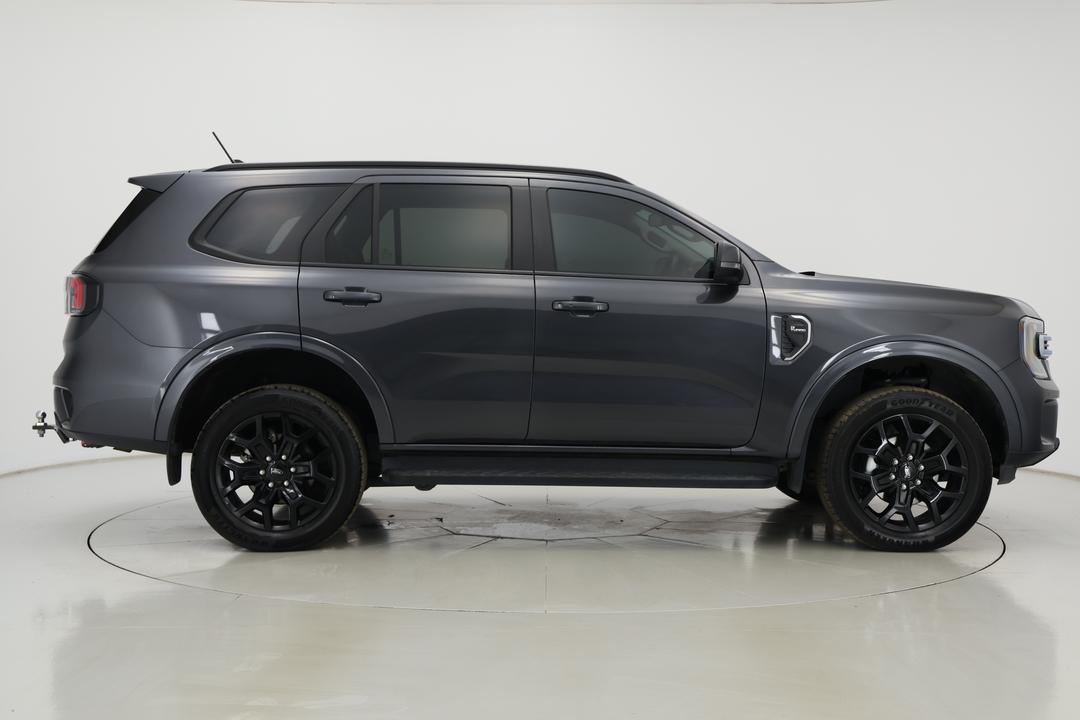 2024 Ford Everest Trend (4WD), Automatic, 45430 km, Right Side View
