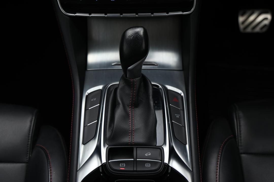 2023 MG HS Excite, Automatic, 52967 km, Dashboard View